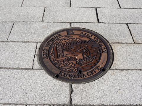 マンホール