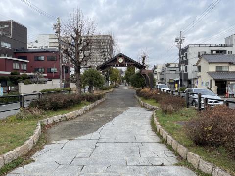 水を感じる道