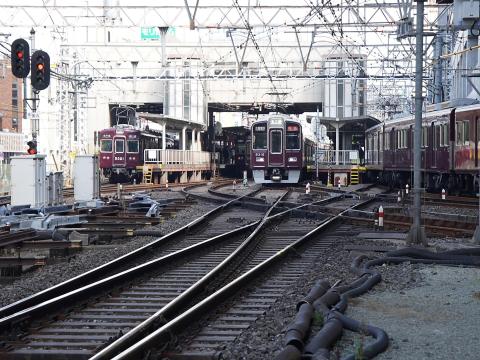 阪急 淡路駅
