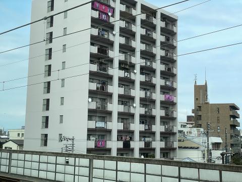 鶴ケ丘駅付近