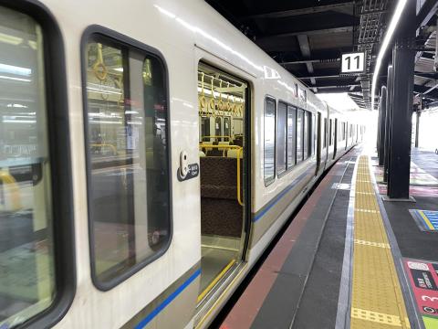 JR西 221系