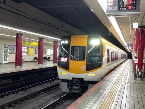近鉄22000系ACE