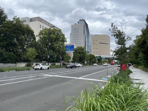 国立病院前