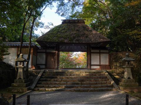 法然院山門