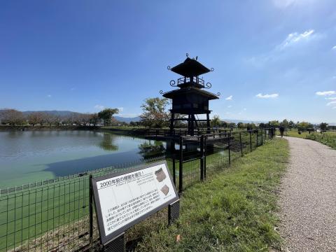 唐古池の楼閣