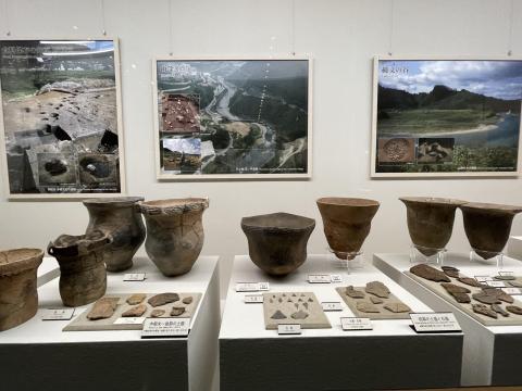 縄文時代前期の土器と石器、縄文時代中期末から後期の土器