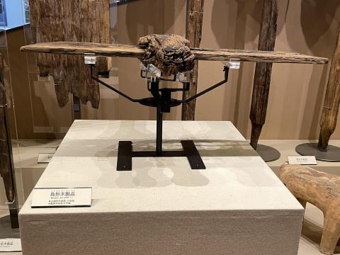 鳥形木製品