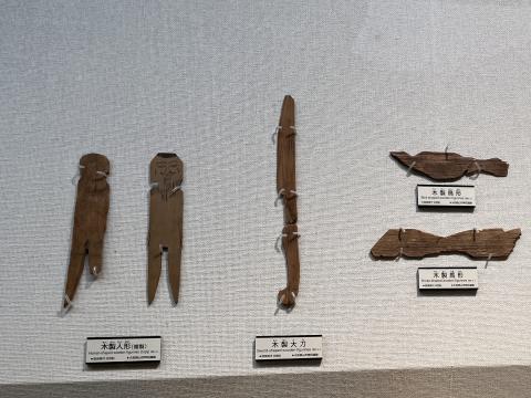 木製人形