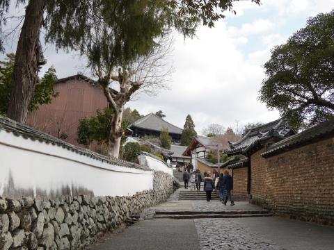二月堂裏参道