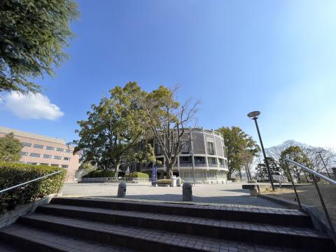 簡文館