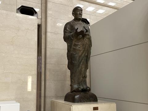 平清盛立像