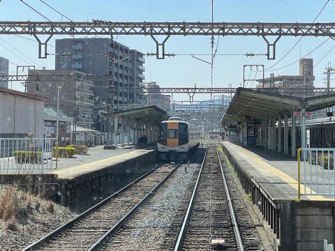 近鉄橿原神宮前駅