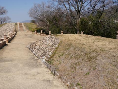 心合寺山古墳方形壇