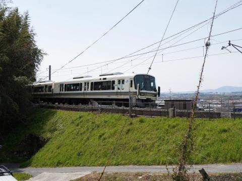 JR西 221系