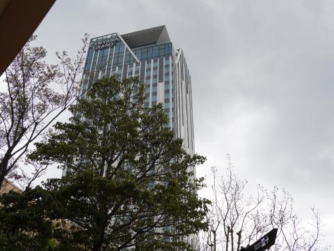 なんばパークス