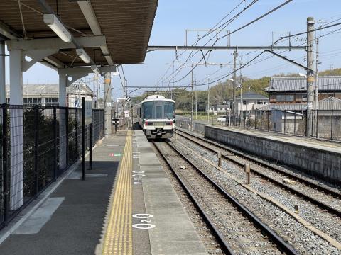 JR西 上狛駅