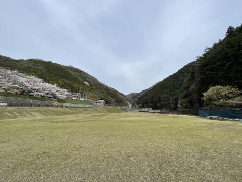 砂防ダムの上
