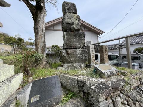 小野小町塚
