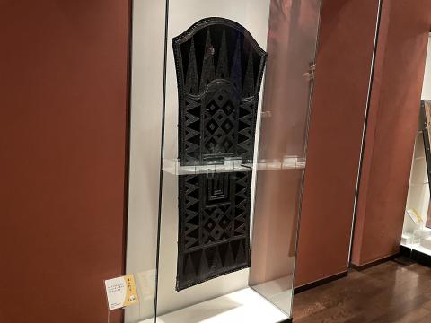 革の盾