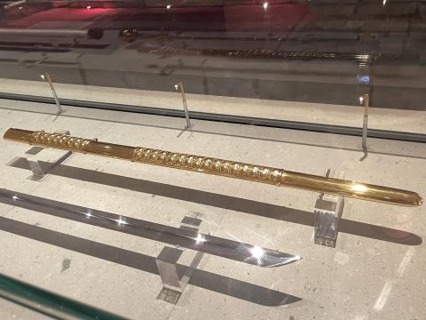 飾る武器