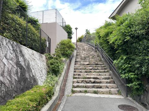 上甲東園石段