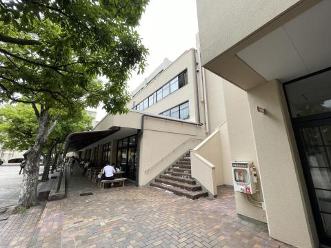 学生会館