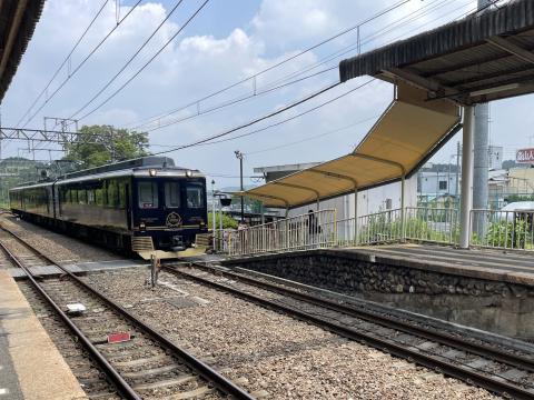近鉄壺阪山駅