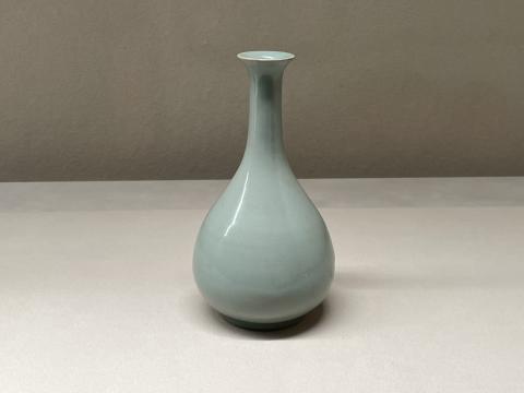 青磁瓶