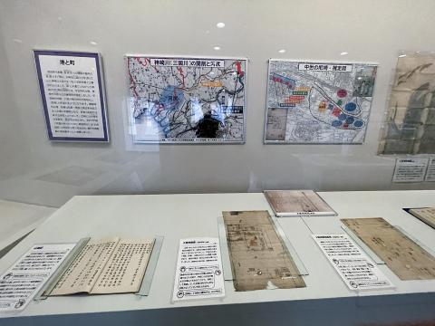 港と町