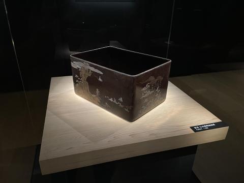国宝 仏功徳蒔絵経箱