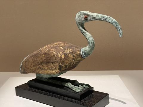 トキ像