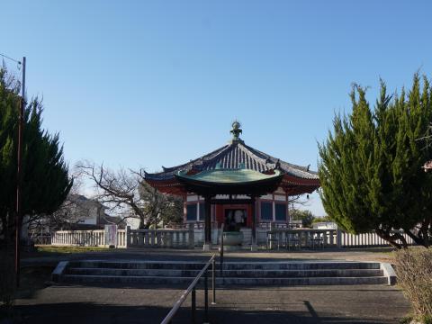 靖霊殿