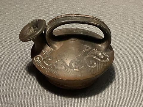黒釉彩文陶器アスコス型香油壺