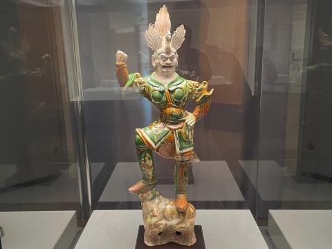 三彩天王俑