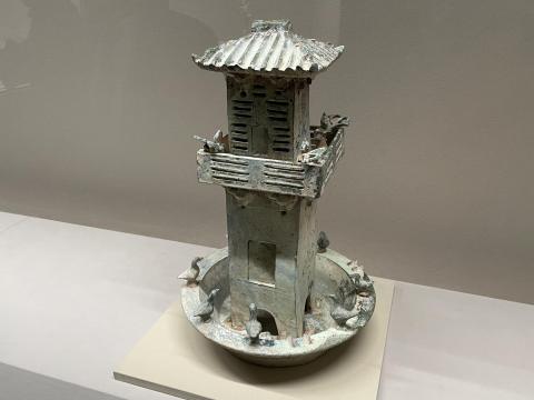緑釉水榭