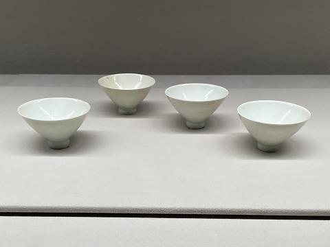 青白磁杯（4客）
